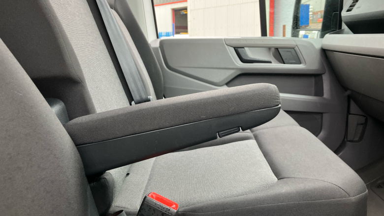 Volkswagen Crafter Cr35 Mwb Diesel 2.0 TDI 140PS Commerce Plus High Roof Van Auto